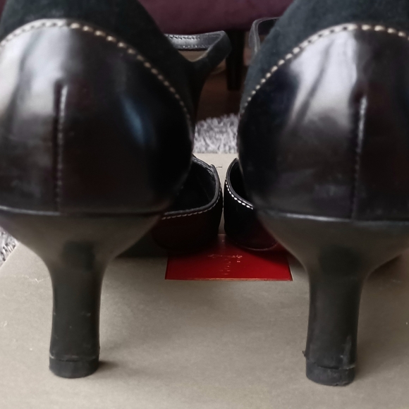 Cole Haan Black Leather/Suede Shoes